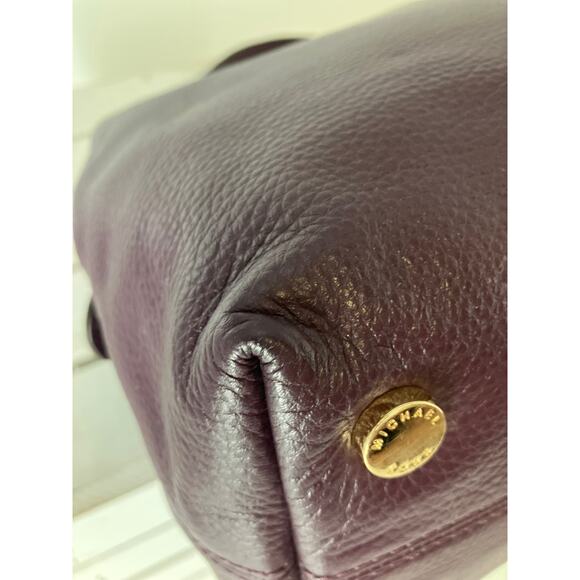MICHAEL KORS LARGE DARK PURPLE PEBBLED LEATHER SHOULDER BAG - Picture 8 of 16